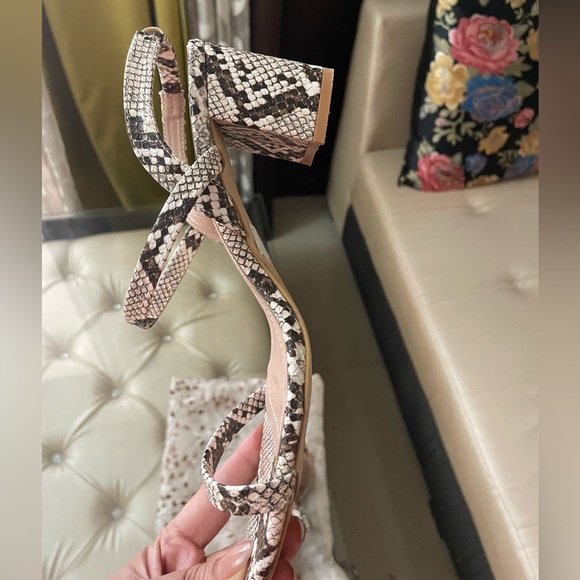 Snake print sandals - Picture 3 of 5